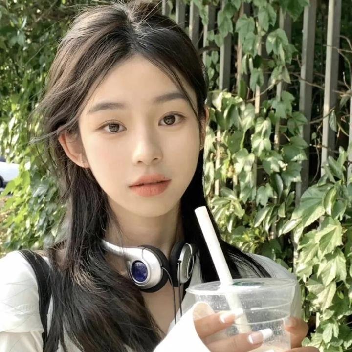 与海明威为邻